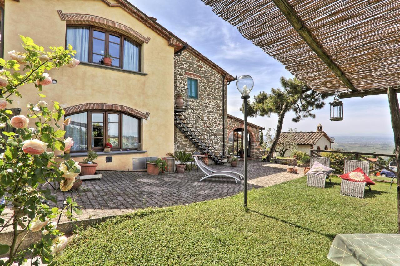 Casa Vacanze La Porta Vinci Exterior photo